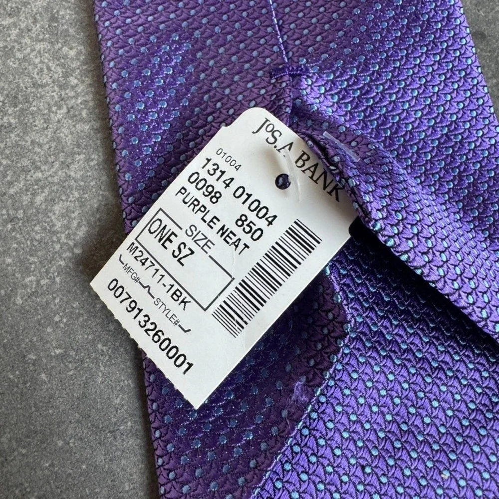 JOS A BANK Purple‎ Neat Silk Necktie Signature Collection NWT